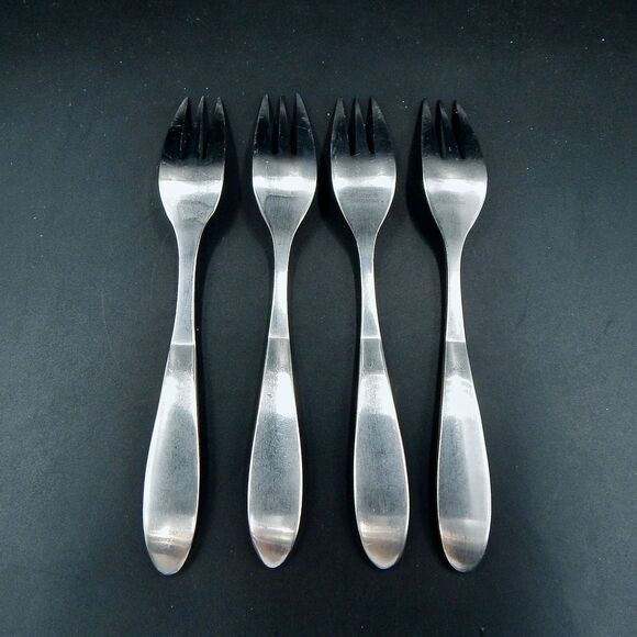 Towle CONTOUR Table Dinner Fork Satin Bevel Outline Stainless Flatware 4 PC - Picture 4 of 9